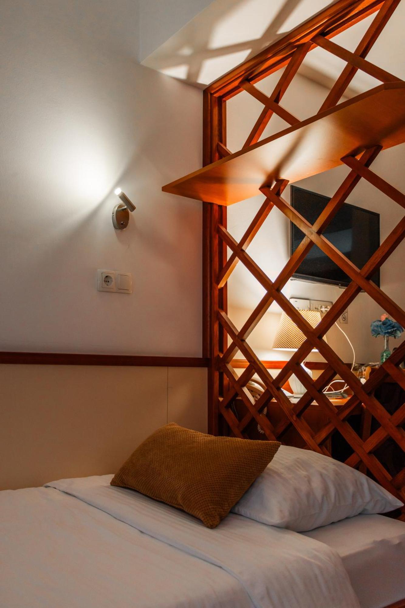 Hotel Saraj SJJ Eksteriør billede