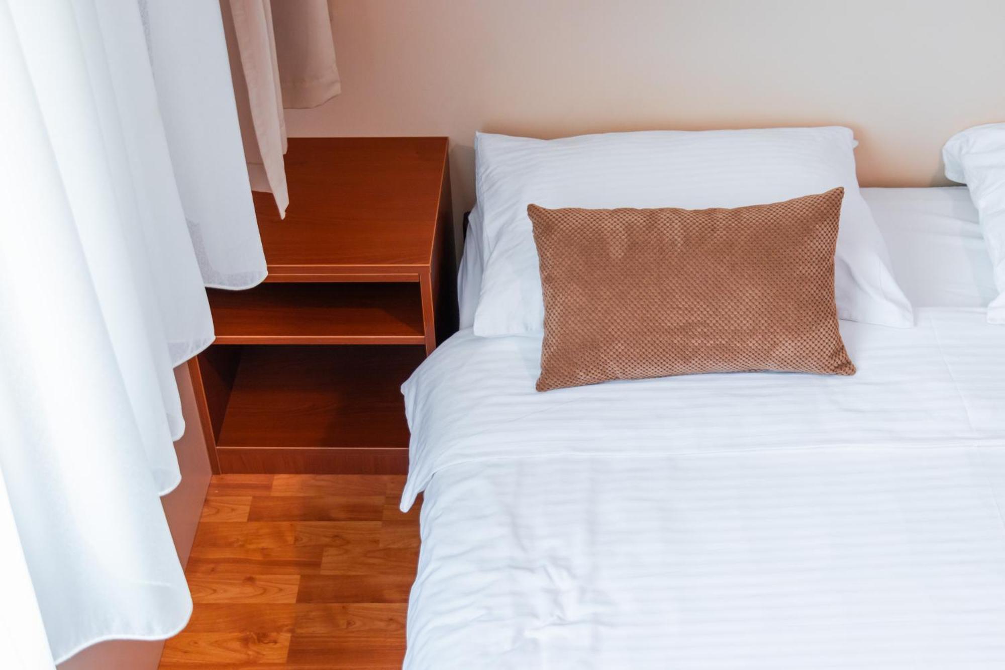 Hotel Saraj SJJ Eksteriør billede