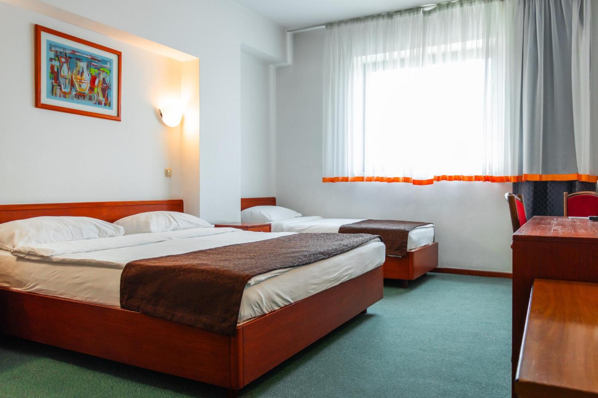 Hotel Saraj SJJ Eksteriør billede