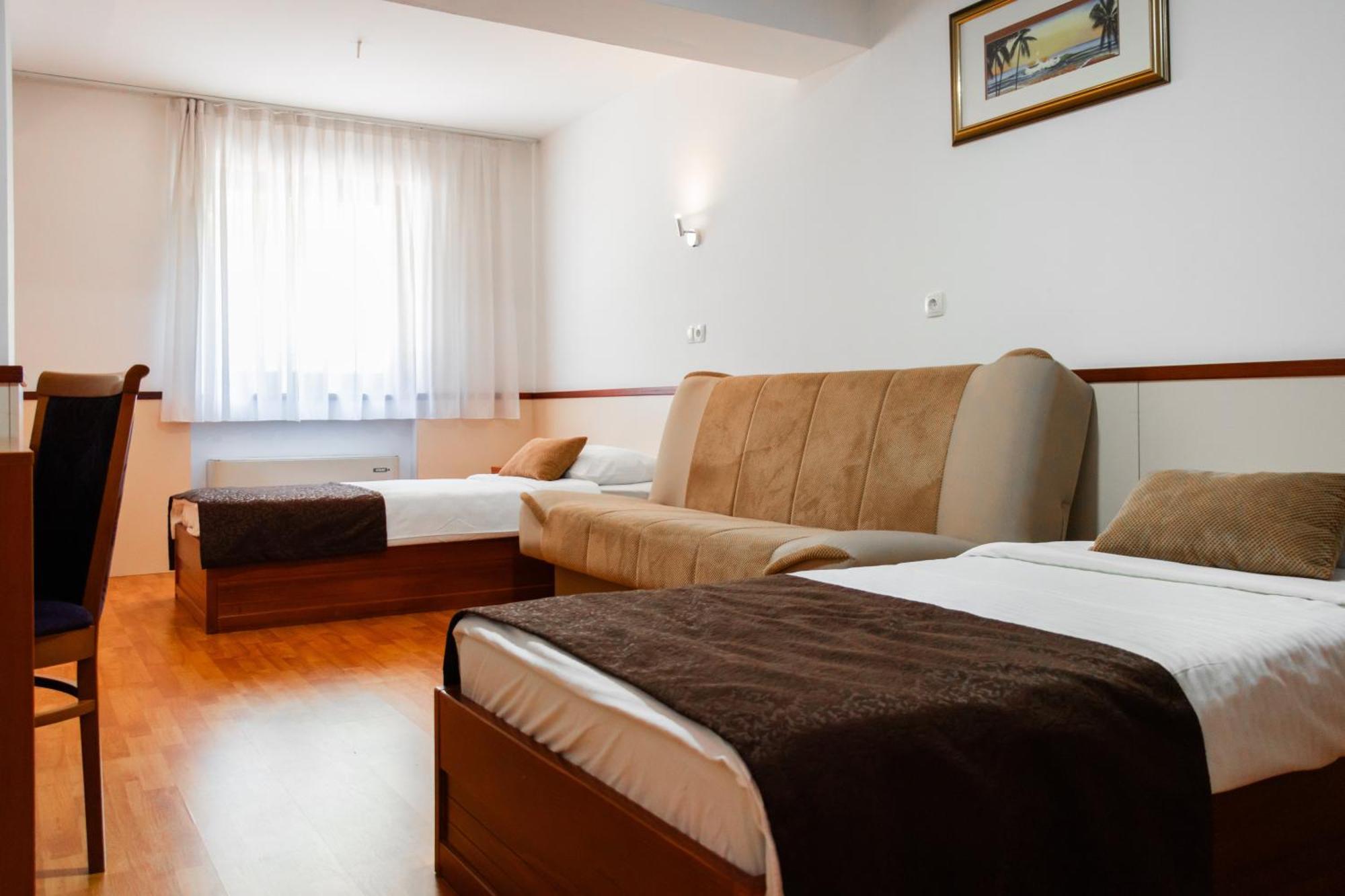Hotel Saraj SJJ Eksteriør billede