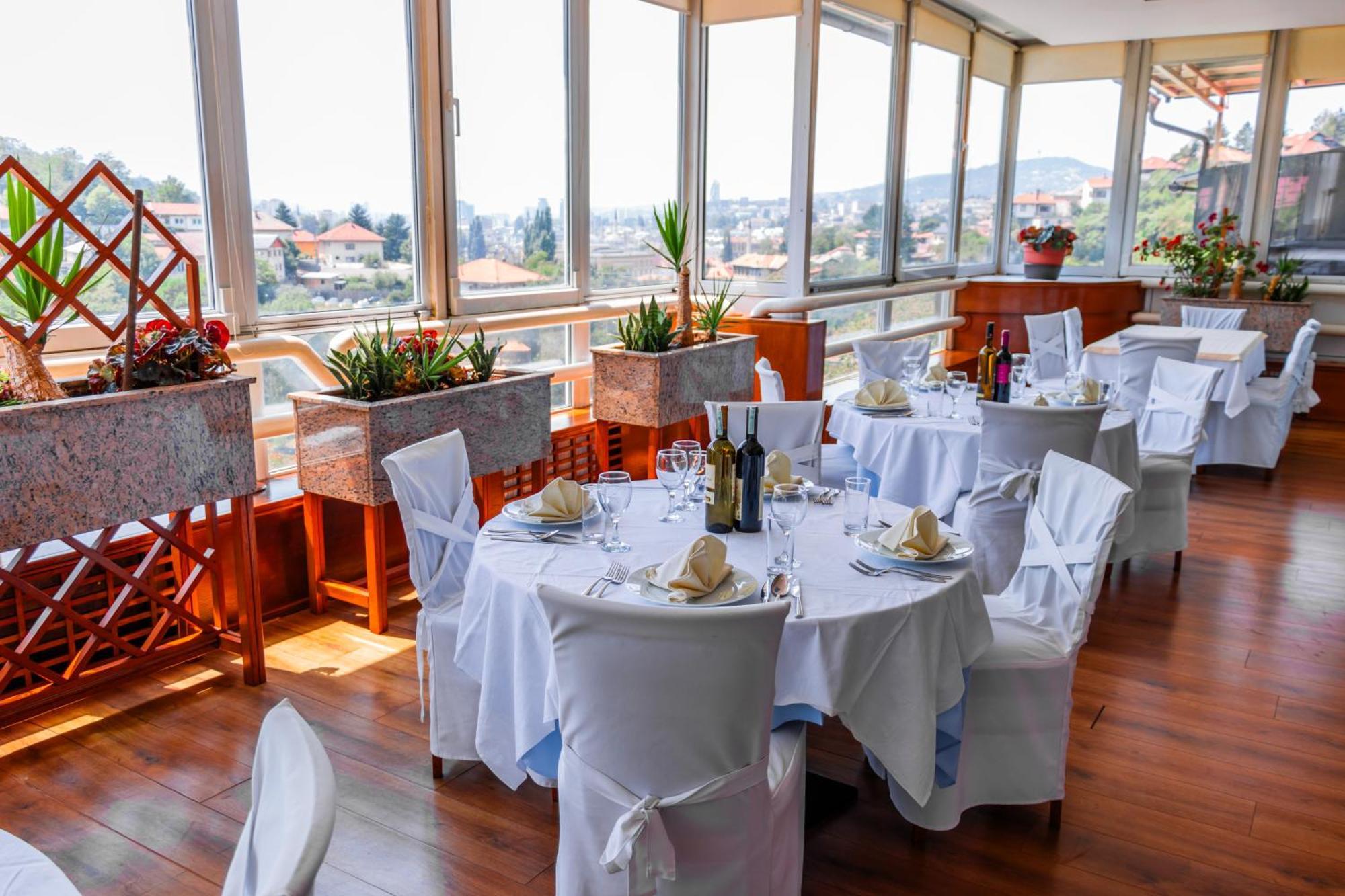 Hotel Saraj SJJ Eksteriør billede