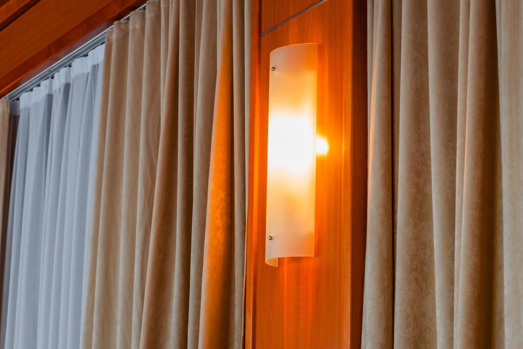 Hotel Saraj SJJ Eksteriør billede