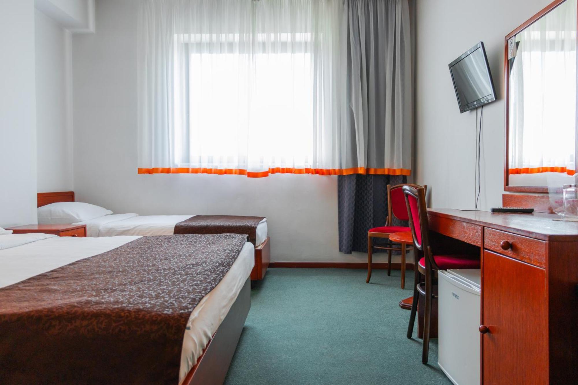 Hotel Saraj SJJ Eksteriør billede