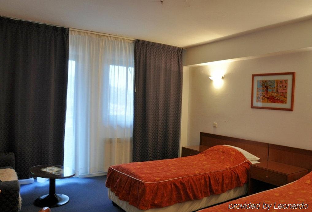 Hotel Saraj SJJ Eksteriør billede